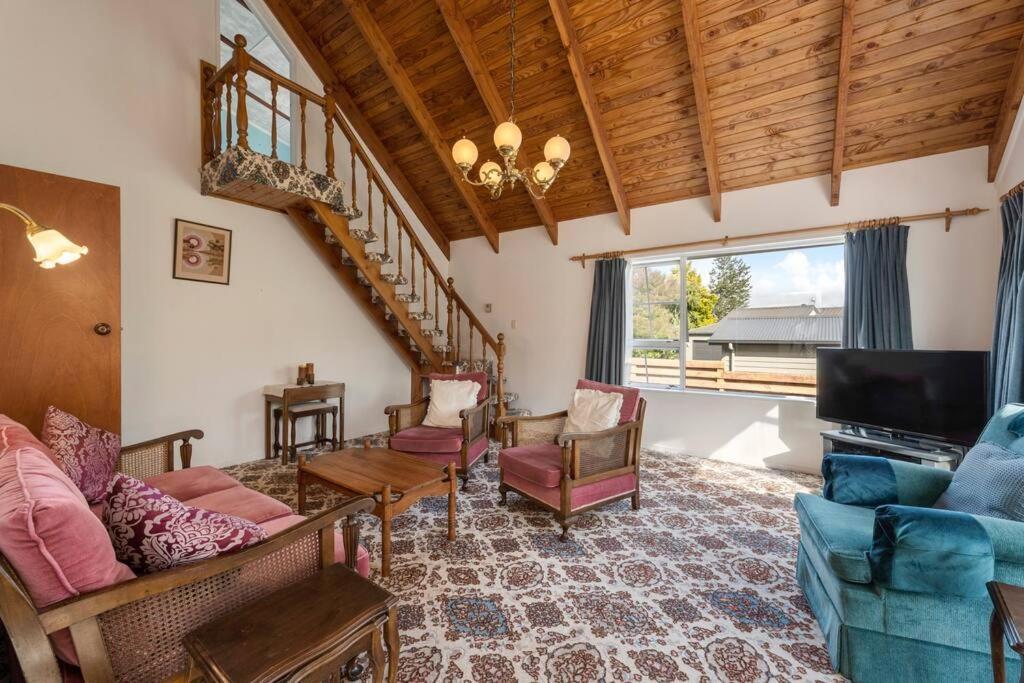 Charming Hideaway Villa เทาโป ภายนอก รูปภาพ